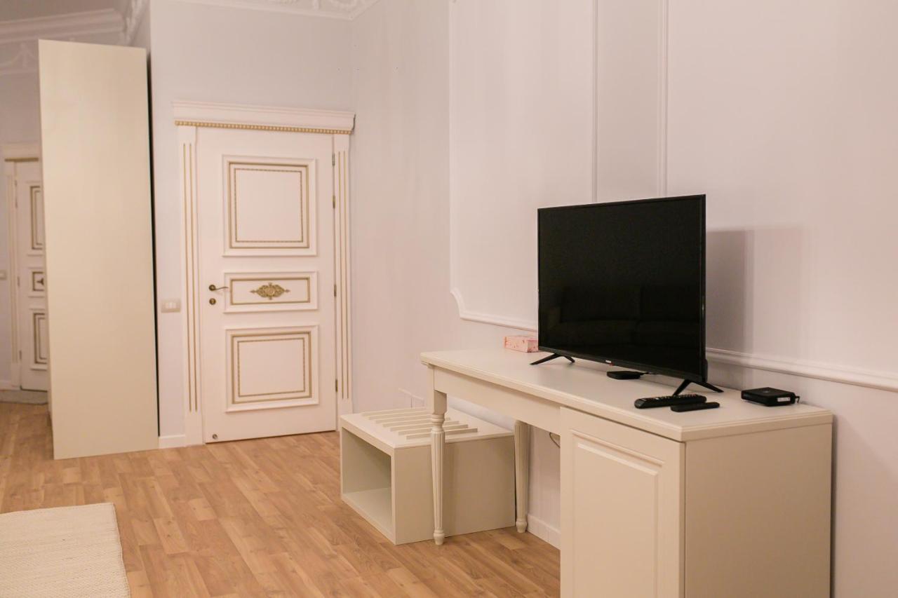 Vila Ferdinand Modern Rooms In Tirana'S Center Kültér fotó