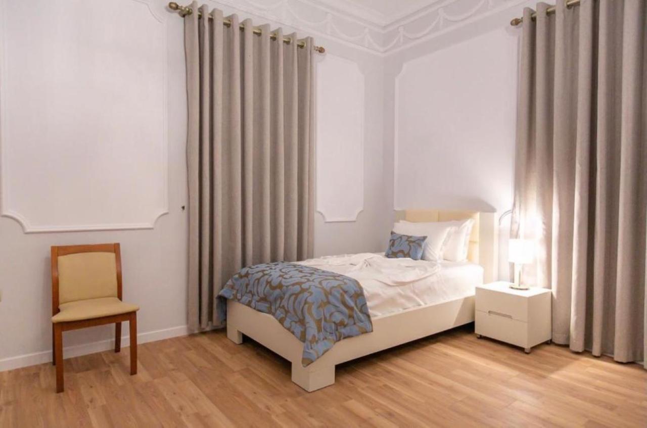 Vila Ferdinand Modern Rooms In Tirana'S Center Kültér fotó