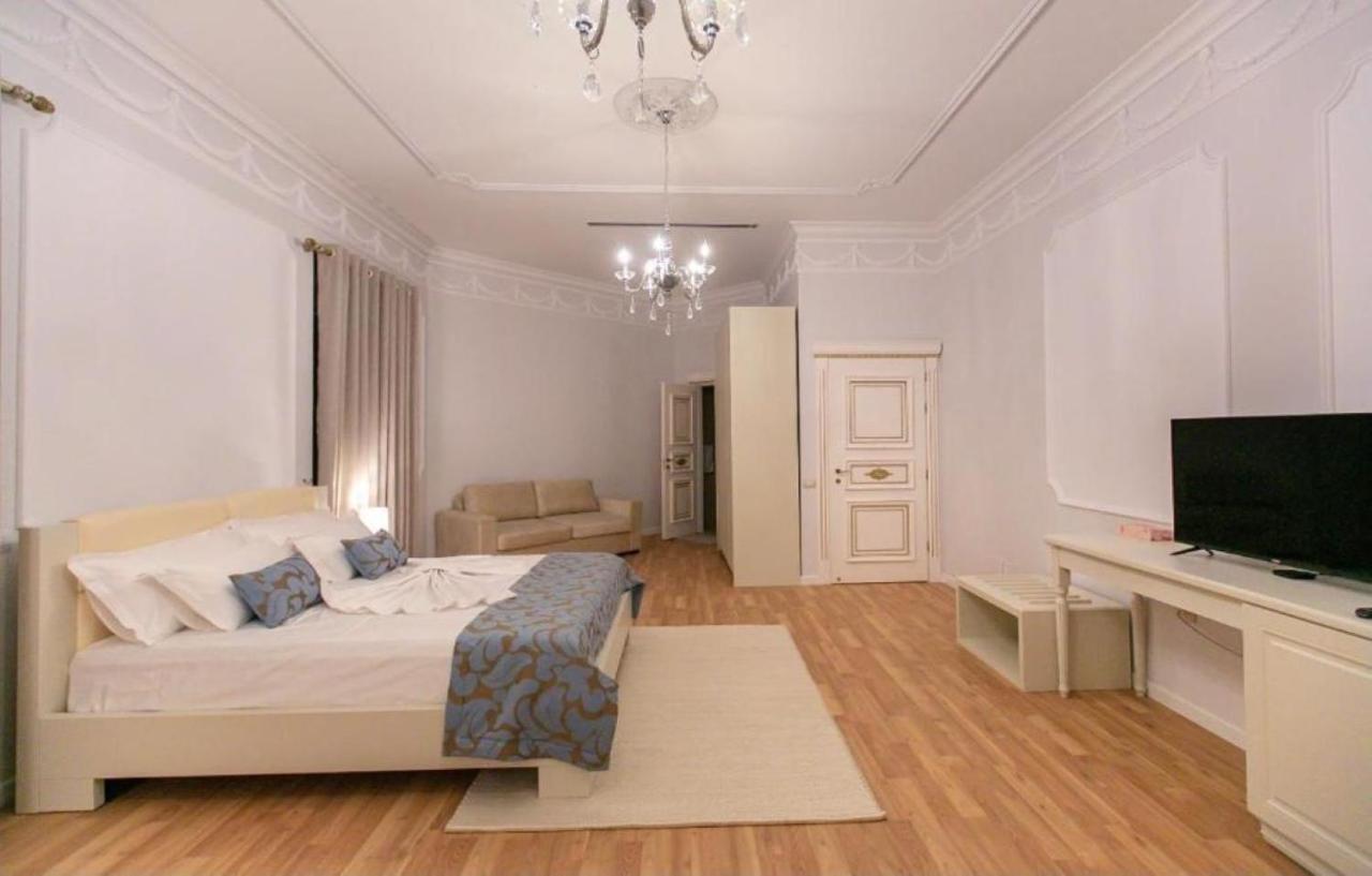Vila Ferdinand Modern Rooms In Tirana'S Center Kültér fotó